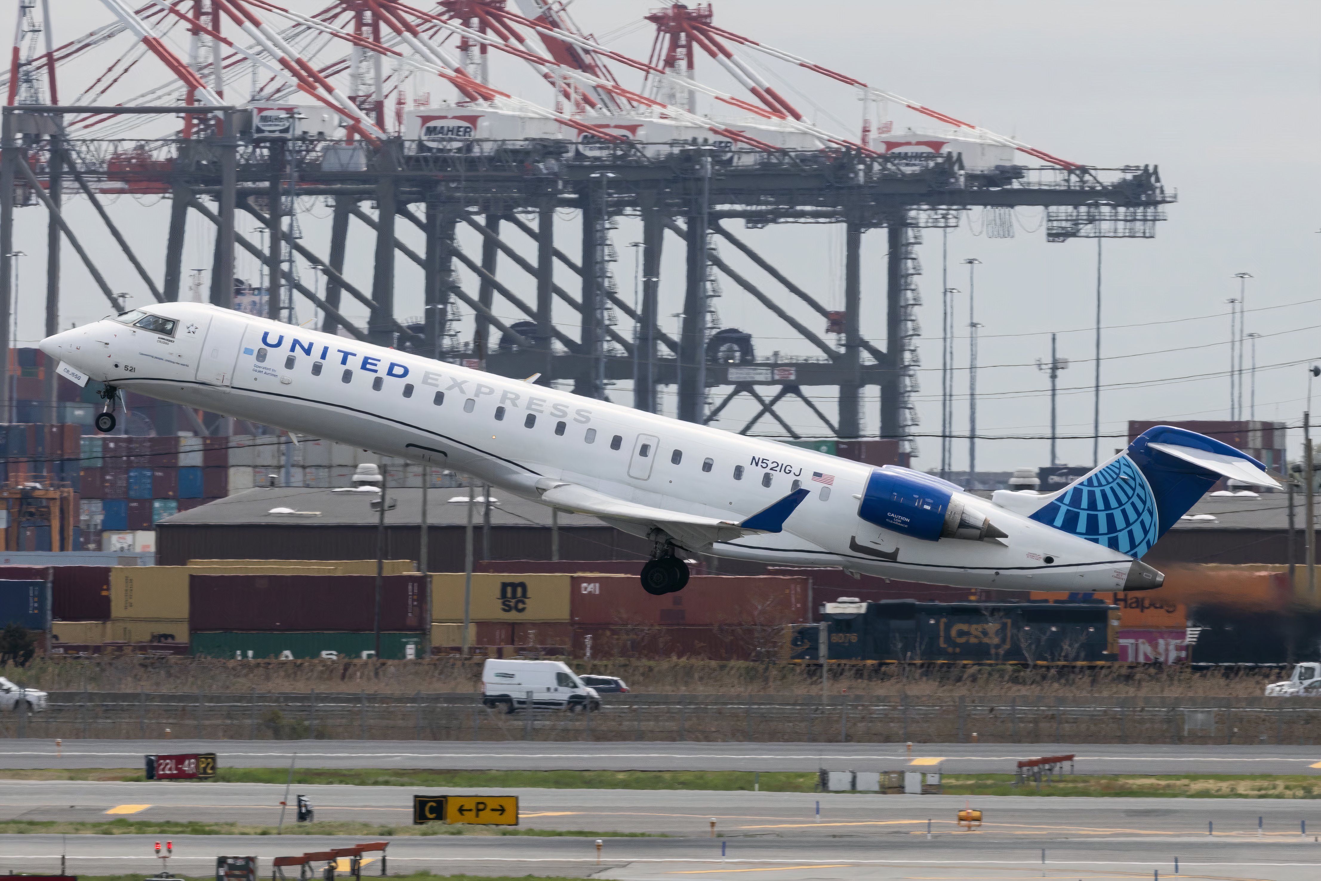 United Airlines Plans 17 Daily Flights Between Newark & Washington Reagan