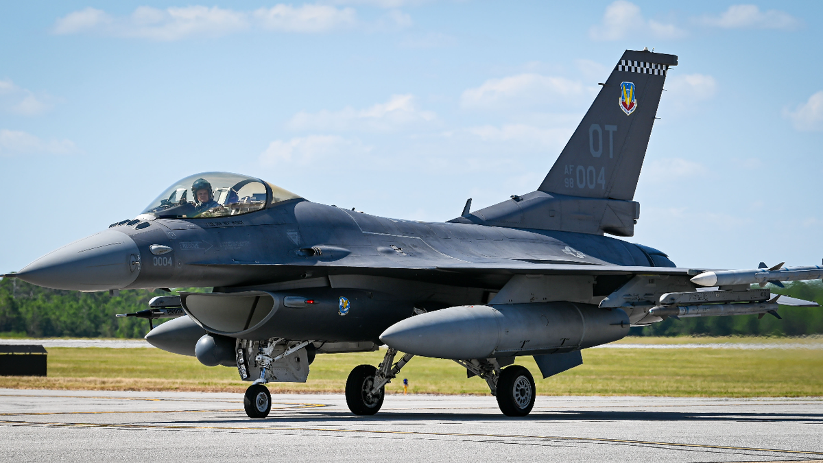 US Air Force Conducts 1st Flight Of F-16 With New Integrated Viper Electronic Warfare Suite