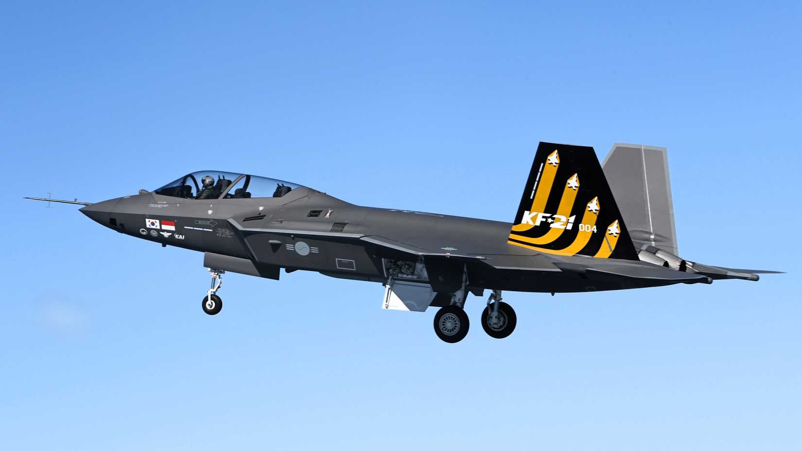 KF-21 prototype #4(Tandem) first flight 