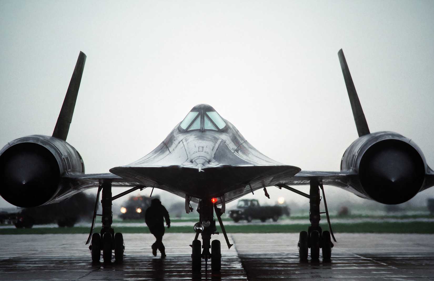 SR-71 preparing to taxi.
