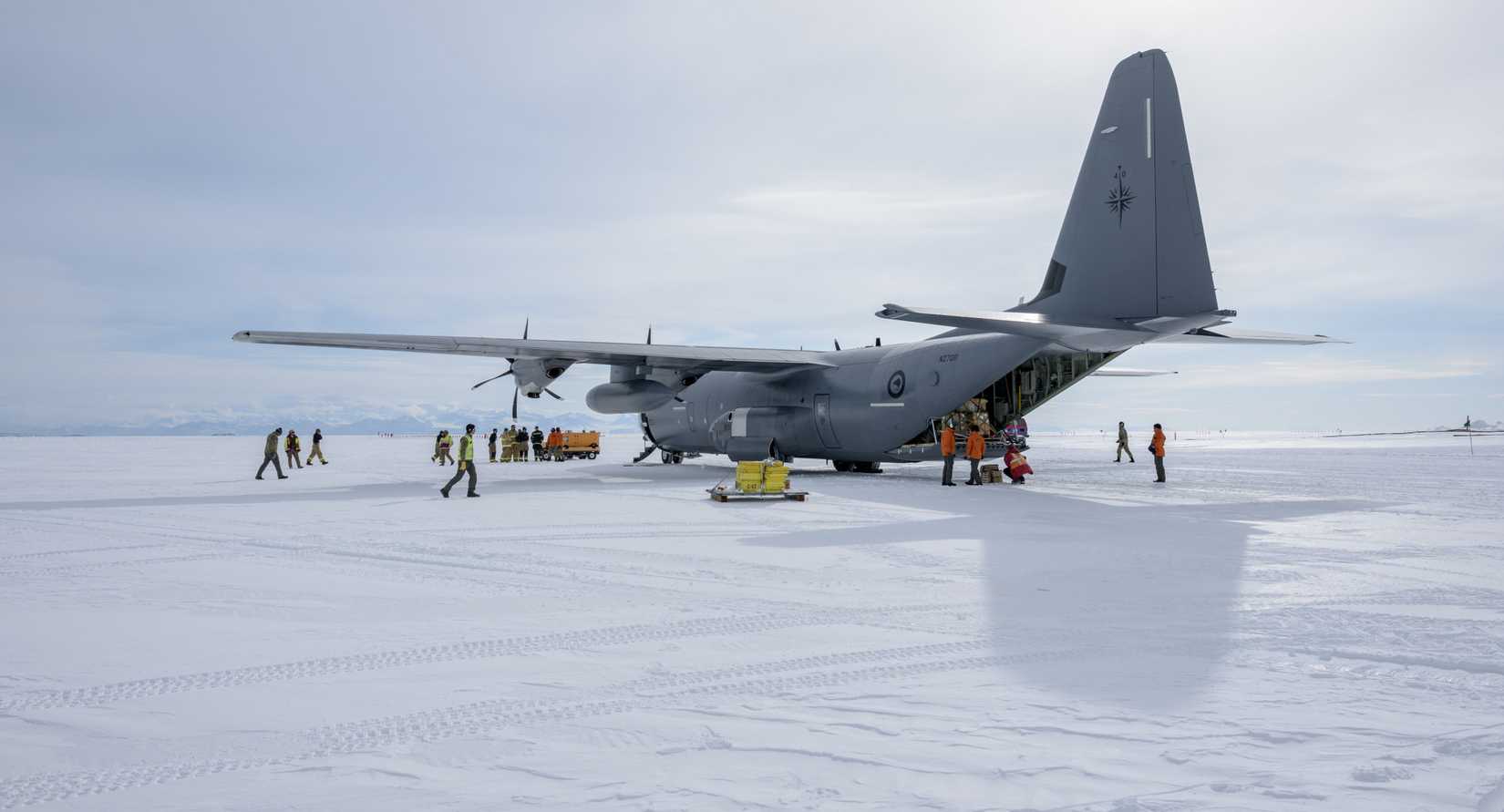What To Know About The Royal New Zealand Air Force's C-130J-30 Hercules ...