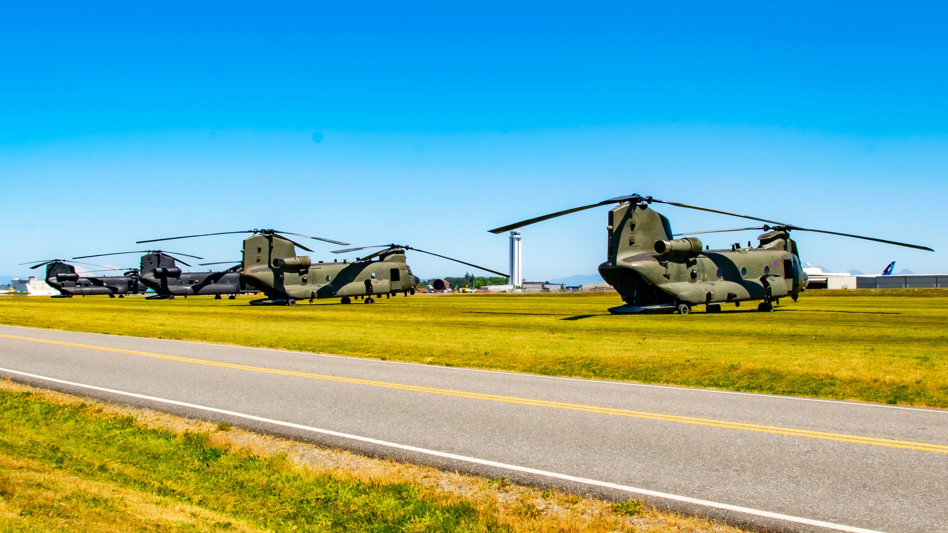UK CH-47-ER Chinooks Will Pack Collins Aerospace Common Aviation ...