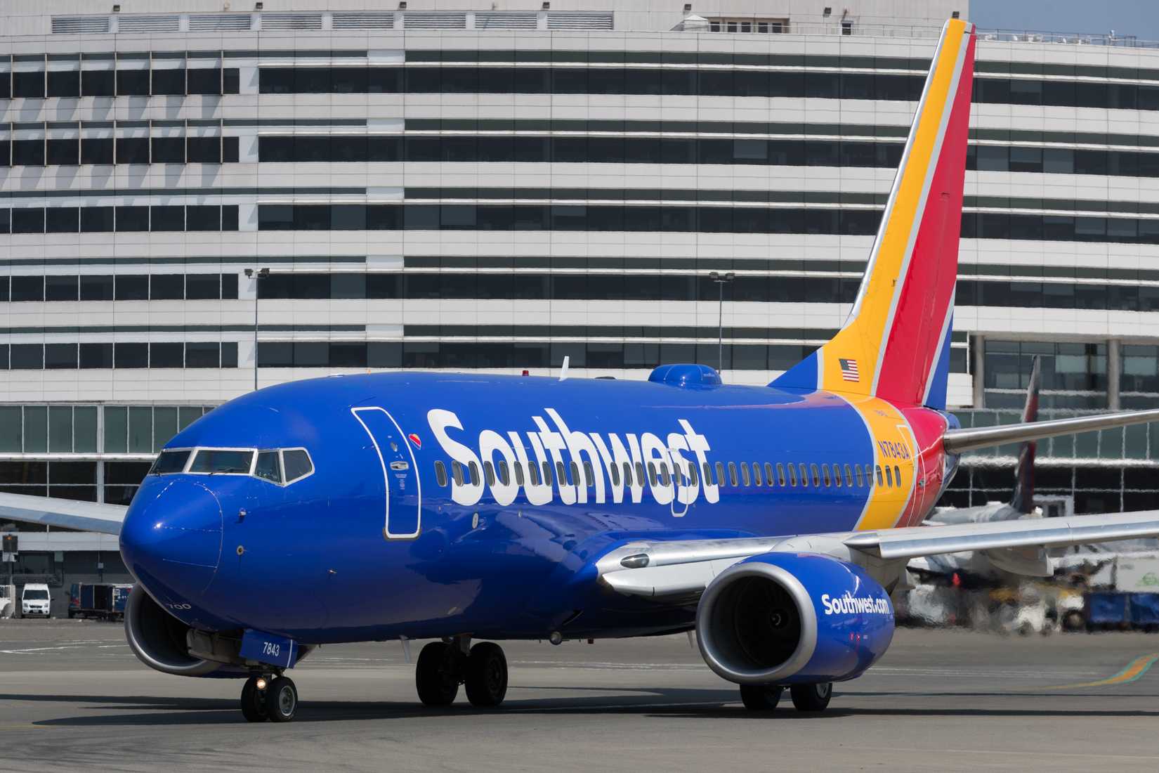 Southwest Airlines Updates Pilot Retirement Benefits With Market Based ...