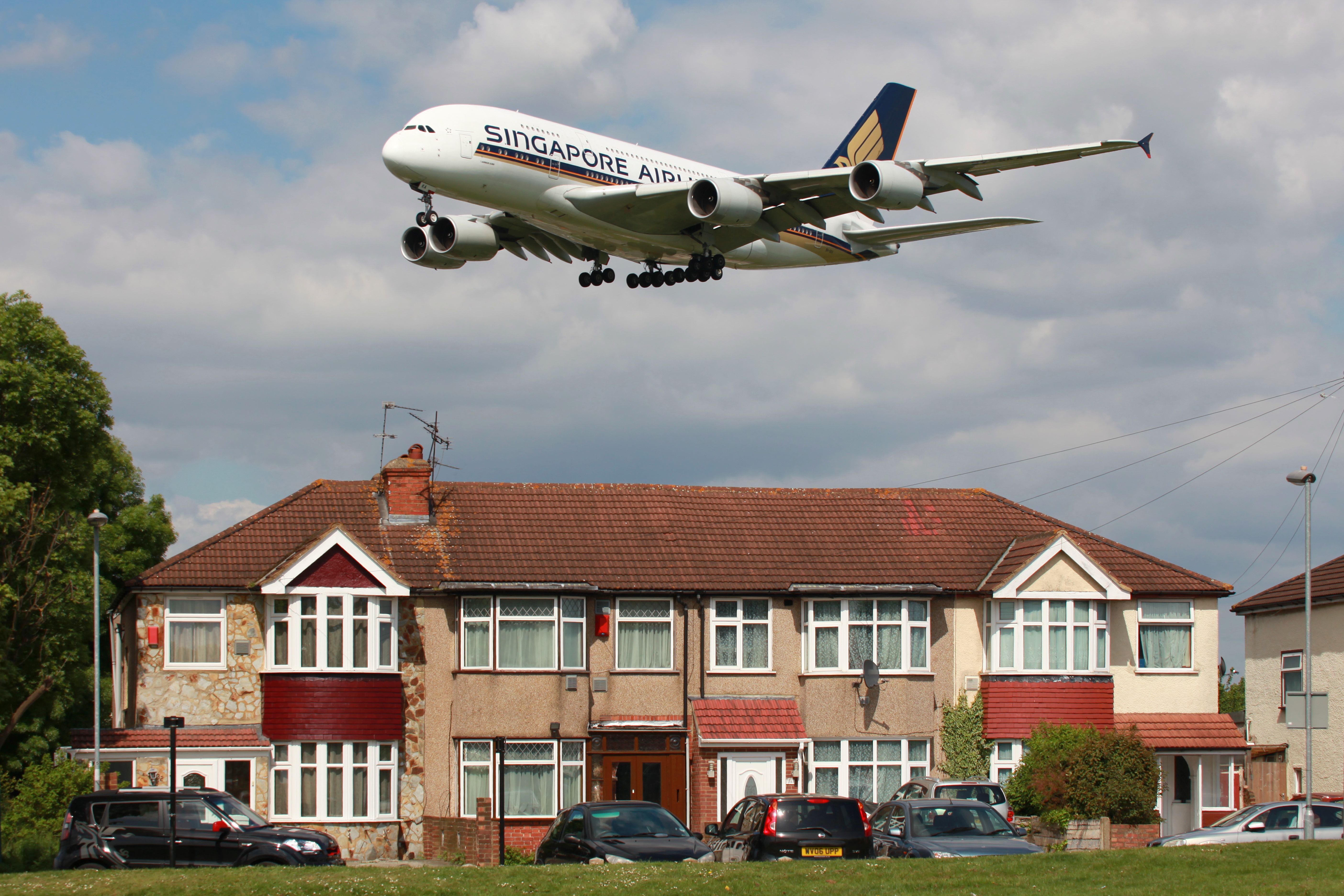 Singapore Airlines Airbus A380 Rolls Back At Gate In New Delhi After Pilots Forget Parking Brake