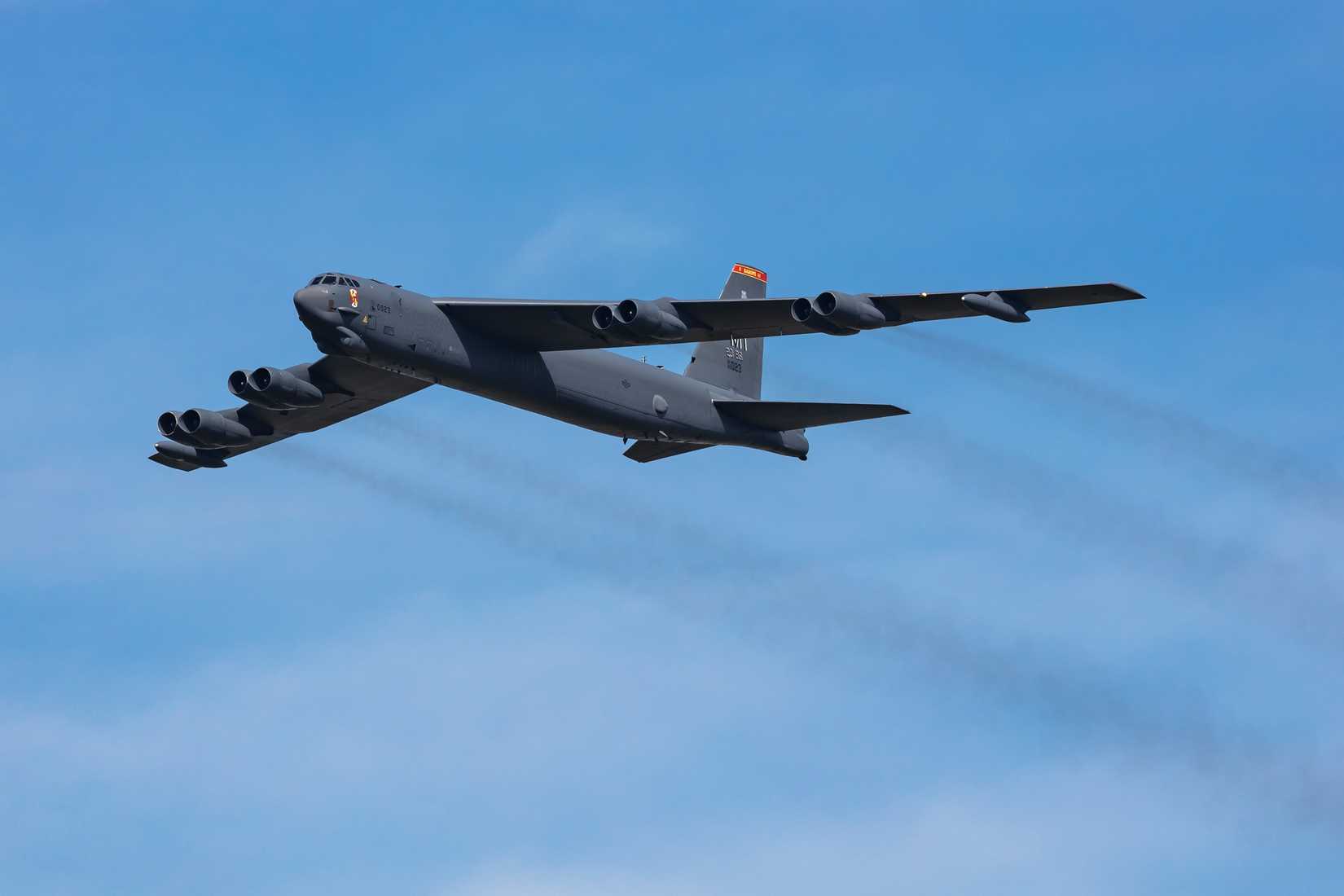 b-52 bomber