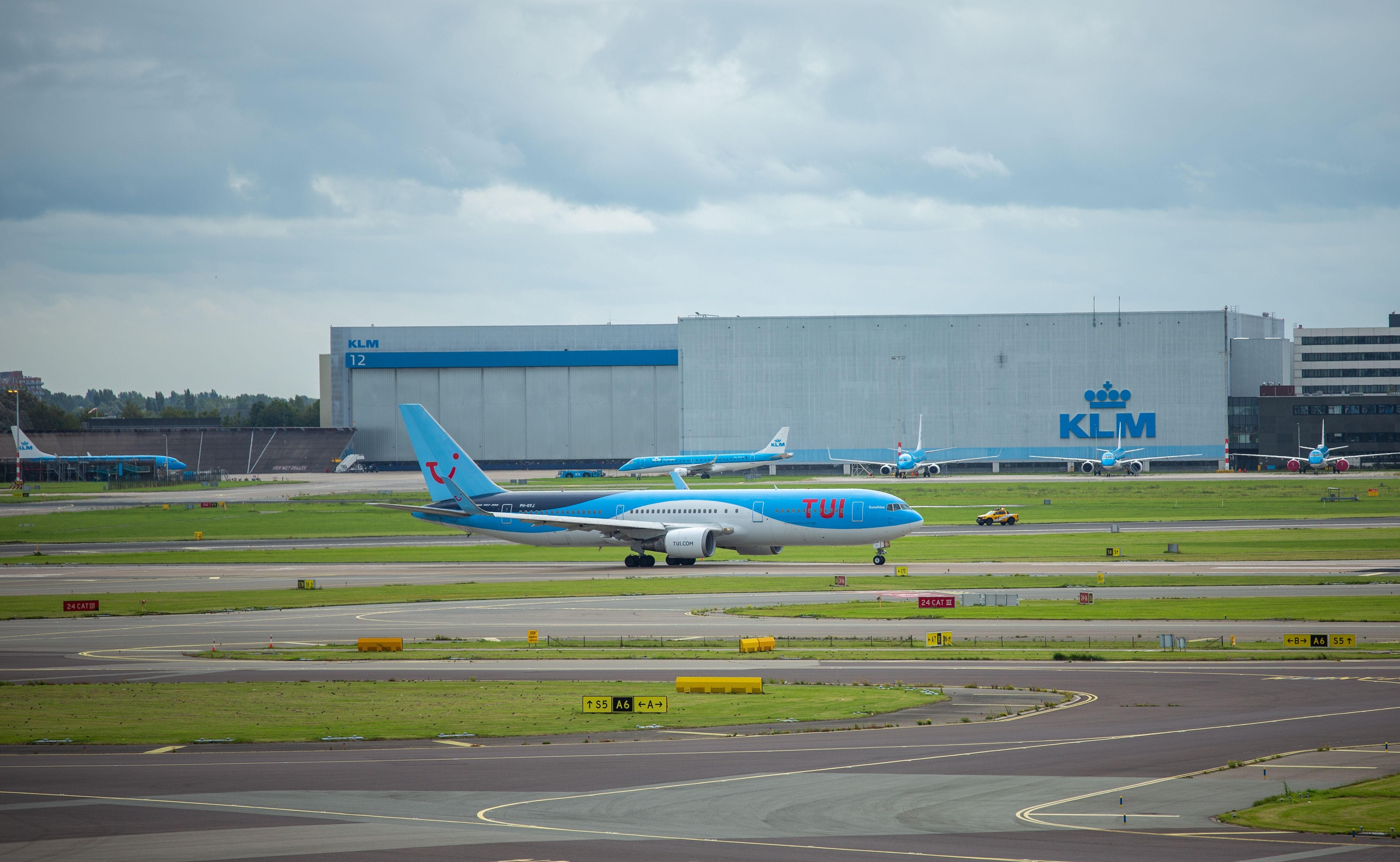 TUI Group Waves Goodbye To Its Last Boeing 767