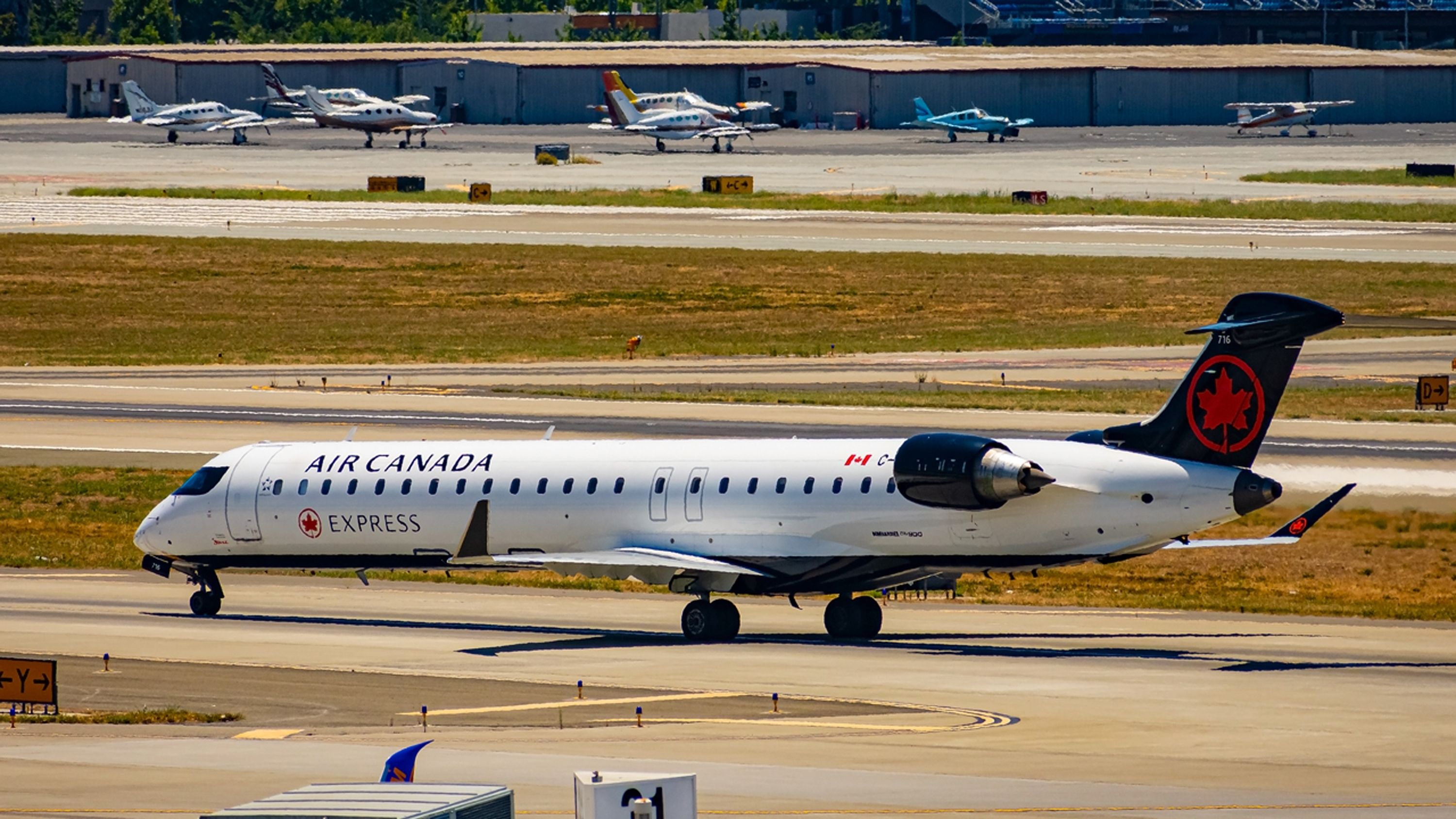Over 1,100 Miles: Air Canada's Longest Bombardier CRJ900 Routes This Month