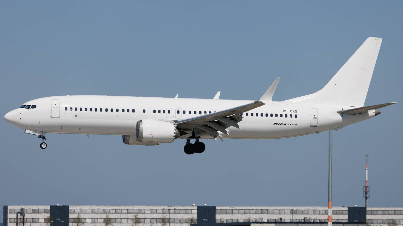 Avia Solutions Group Orders Up To 40 Boeing 737 MAX Planes With Options For 40 More