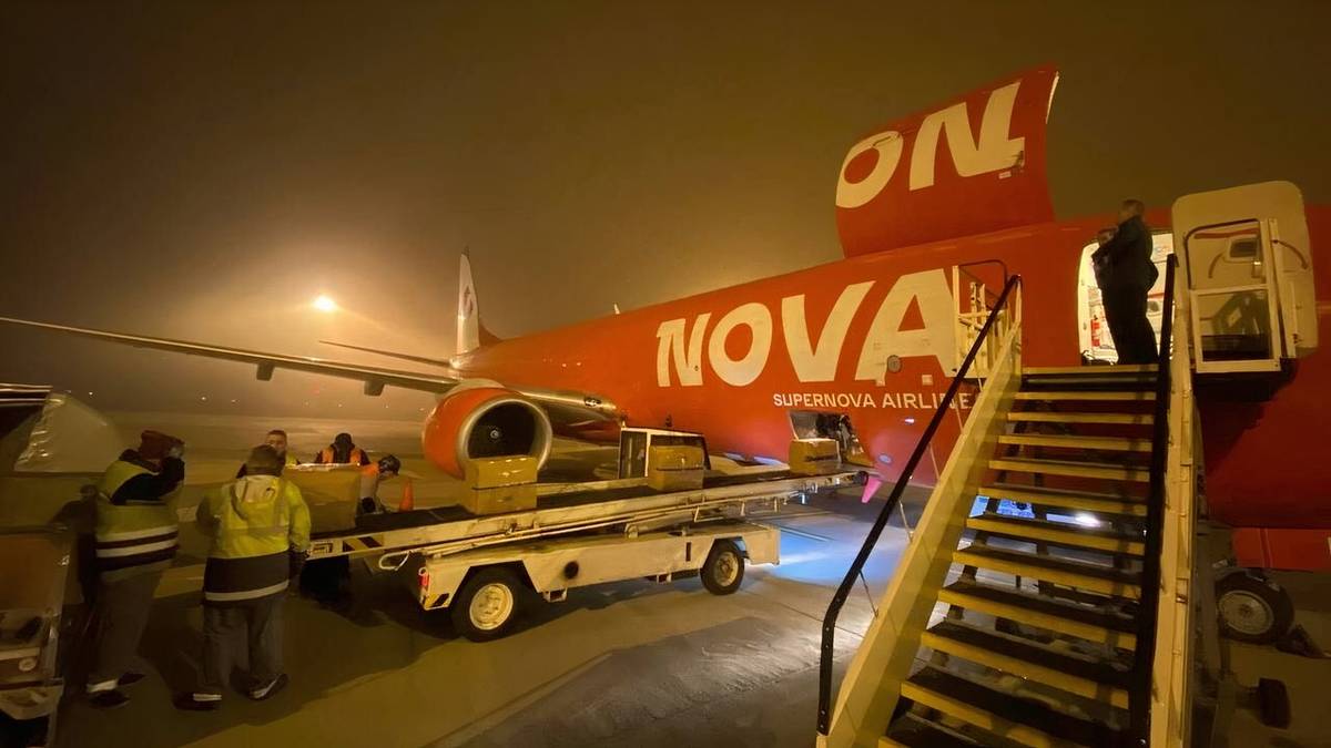Ukraine's Newest Airline SuperNova Takes Off With Boeing 737-800