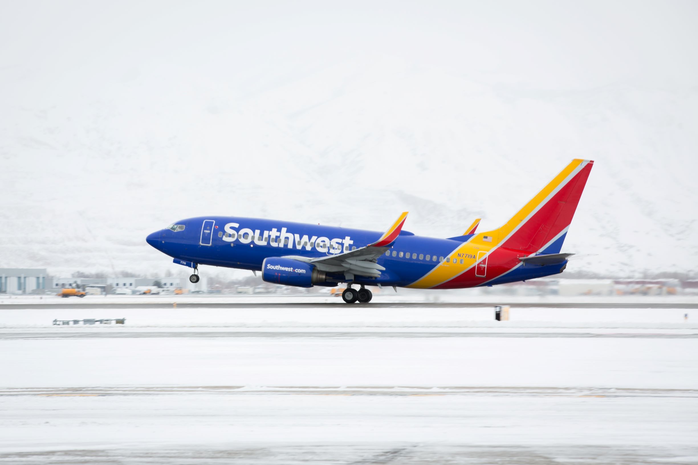 Southwest Airlines Raises Q4 Estimate On Better Than Expected Leisure Demand