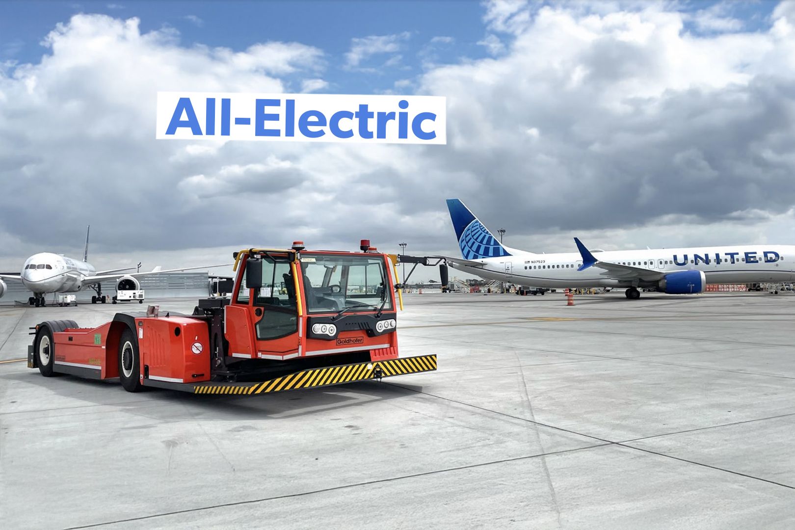 3 Ways United Airlines' Super Tugs Are Shaping The Future 3x2