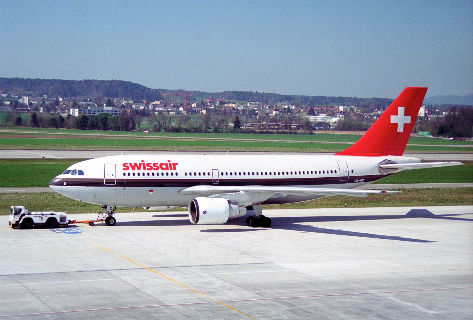 Airbus 310 - -200 | Simple Flying