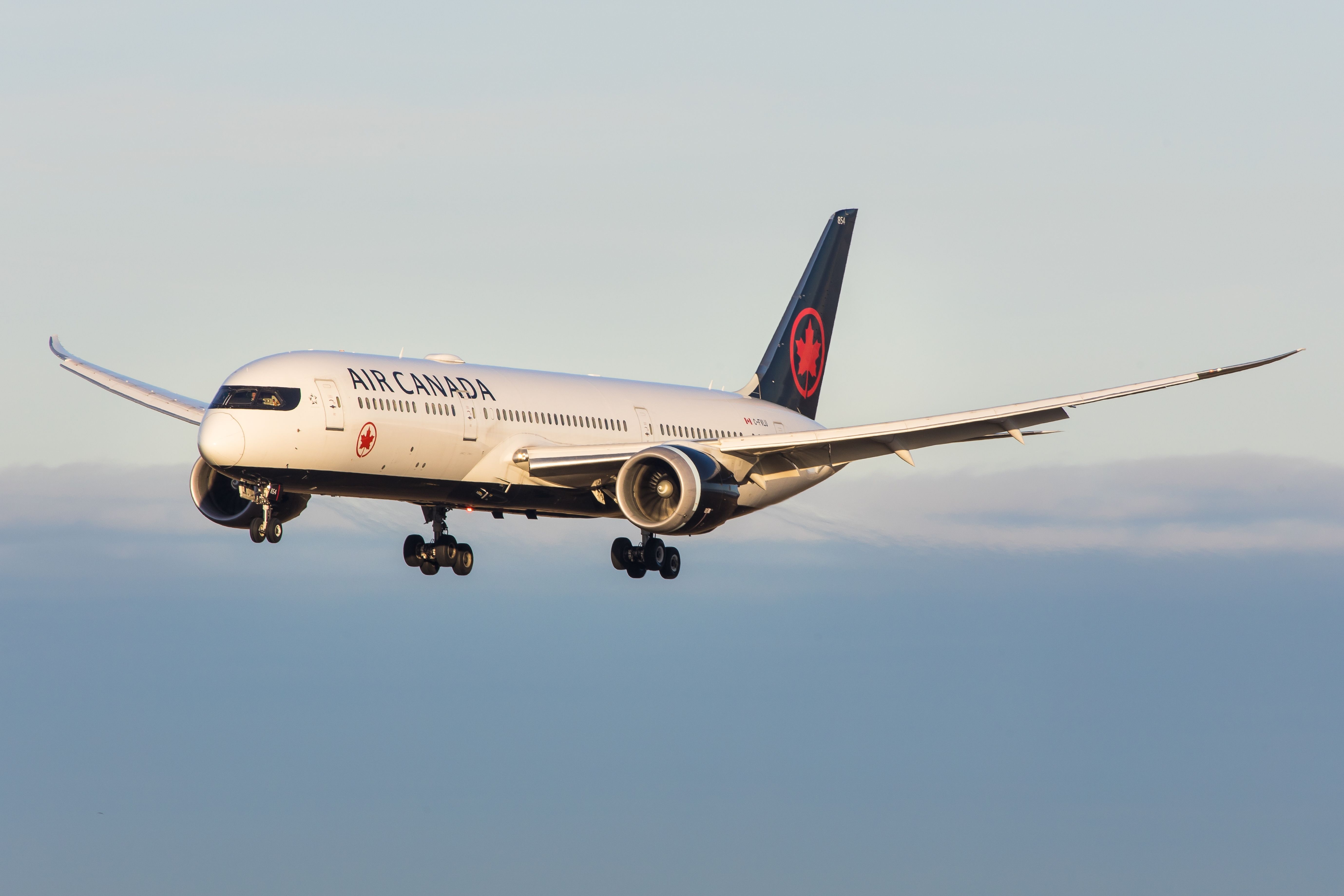 The Airlines Introducing Fast & Free WiFi Next Year