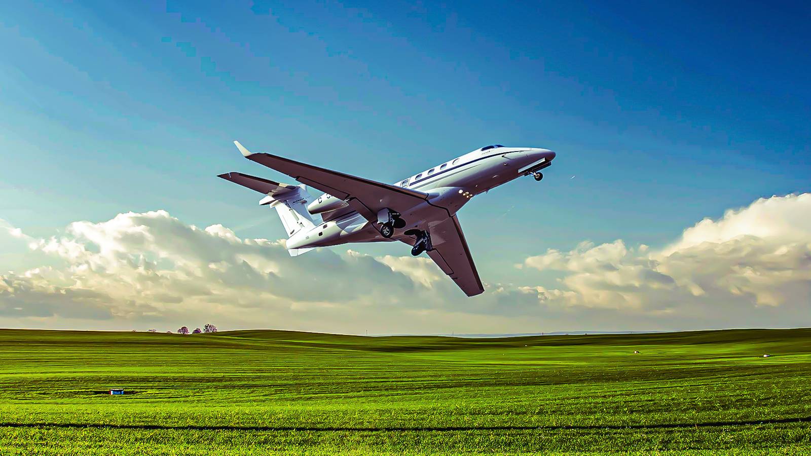 A Closer Look At The Purchase Price Of The Embraer Phenom 300