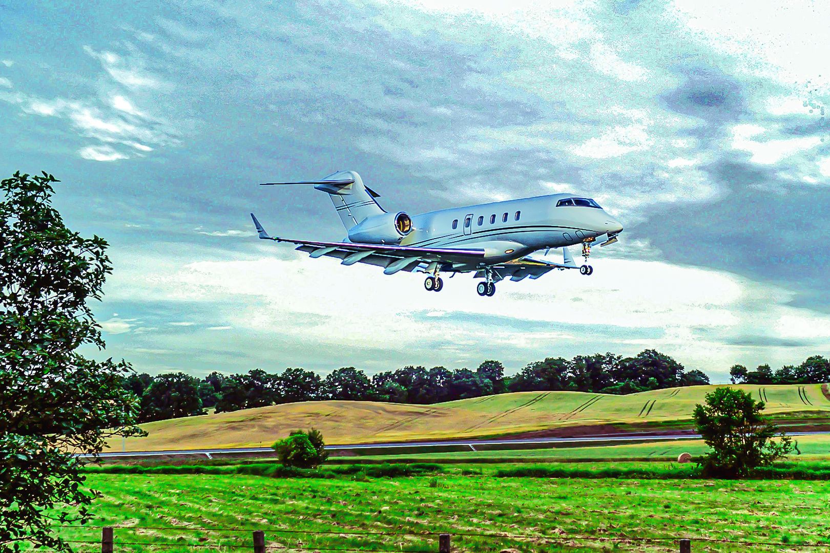 The Rise of Super Midsize Jets: Features and Benefits