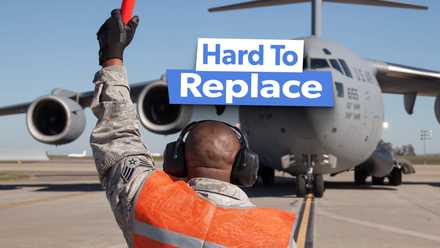 945th Aircraft Maintenance Squadron, recovers a C-17 Globemaster III at at Travis Air Force Base