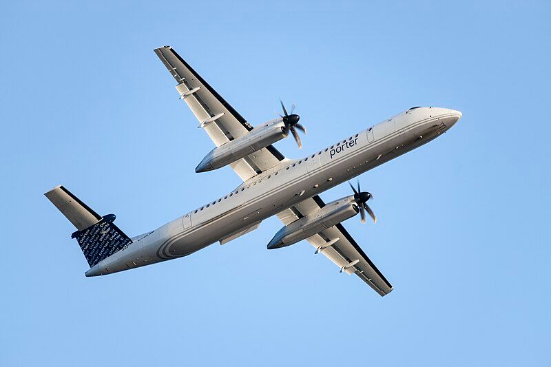 デ・ハビランド・カナダ Dash8-Q100 C-GGPJ 1/400 デ・ハビランド・カナダ Dash8-Q100 C-GGPJ 1/400 De Havilland