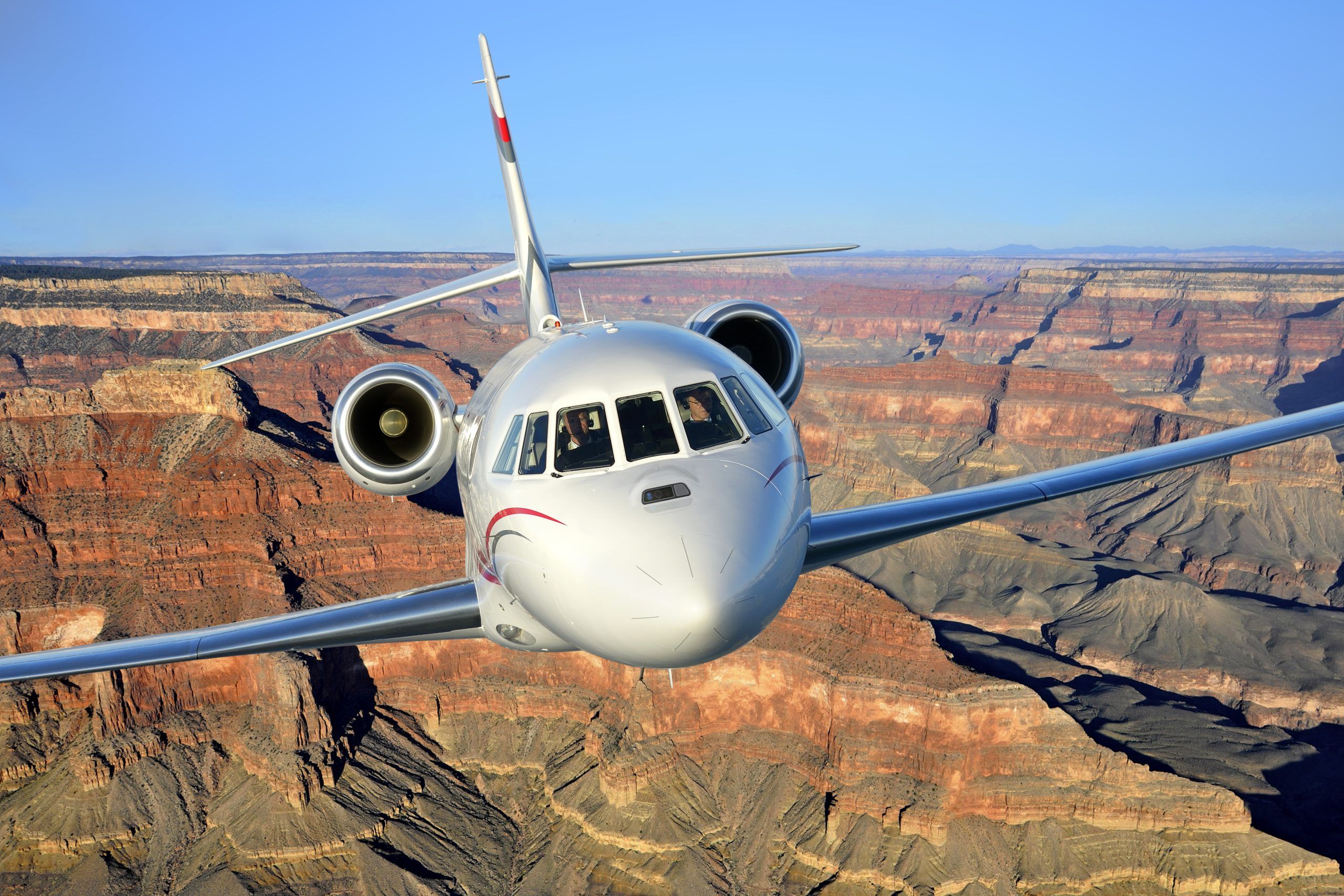 The Rise of Super Midsize Jets: Features and Benefits