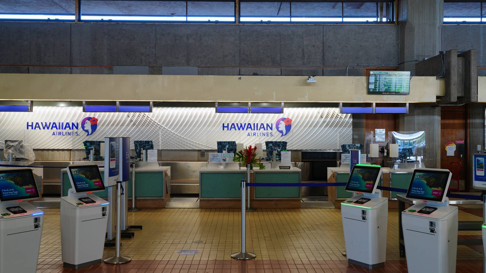 Carte Postale Chromée Hawaiian Airlines - Aéroport De Kahului Maui - 1970 Dexter Press