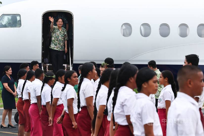 Which China Airlines Planes Is Taiwan's New President Using For His US ...