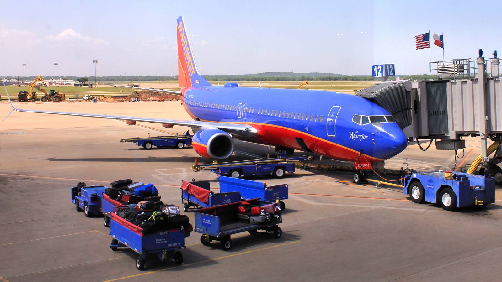 When Southwest Airlines Received Its 1st Boeing 737-800