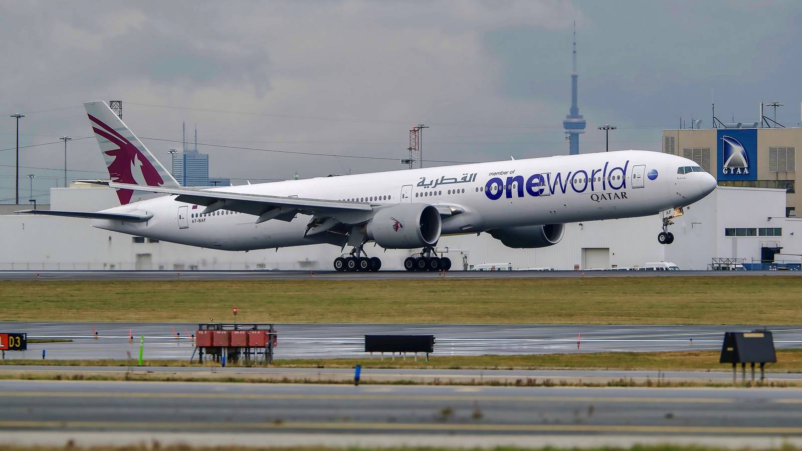 Qatar Airways Launches Toronto Route With Starlink Enabled Boeing 777