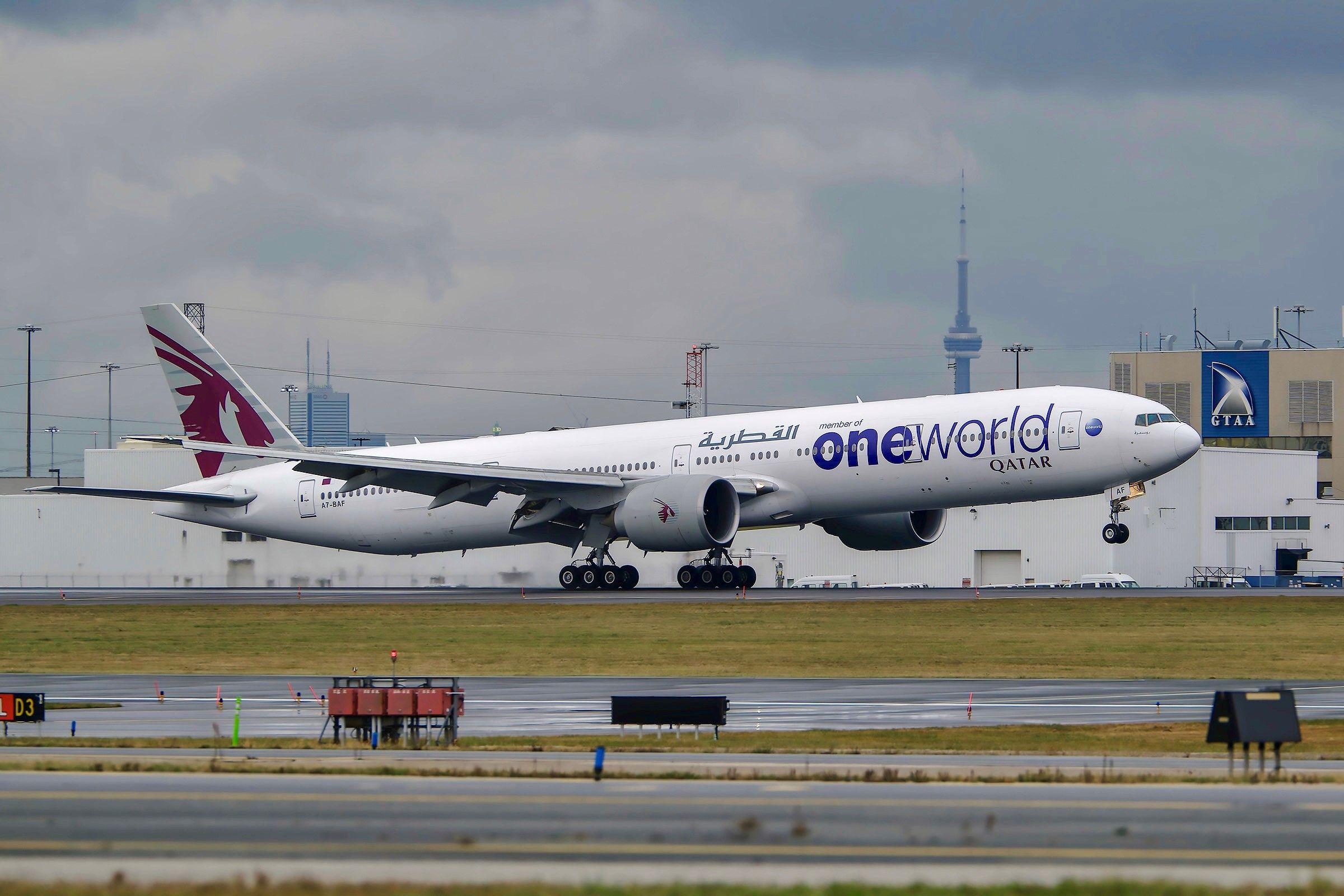 Qatar Airways Launches Toronto Route With Starlink Enabled Boeing 777