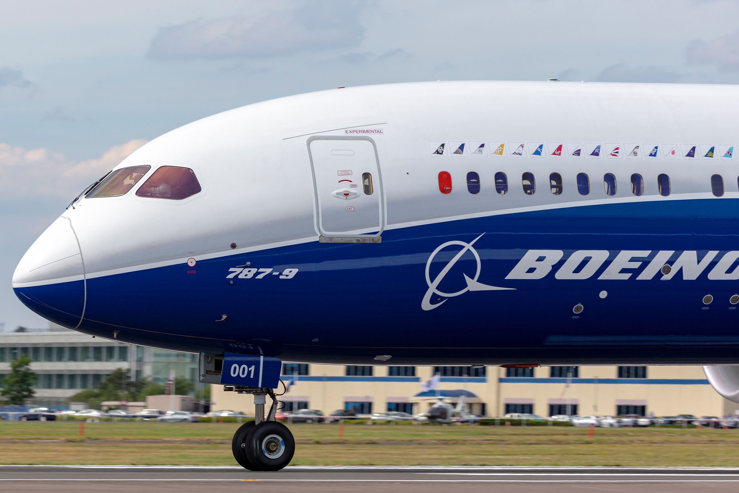 TAAG Angola Airlines Inks Sale & Leaseback Deal With AerCap For A New Boeing 787-9