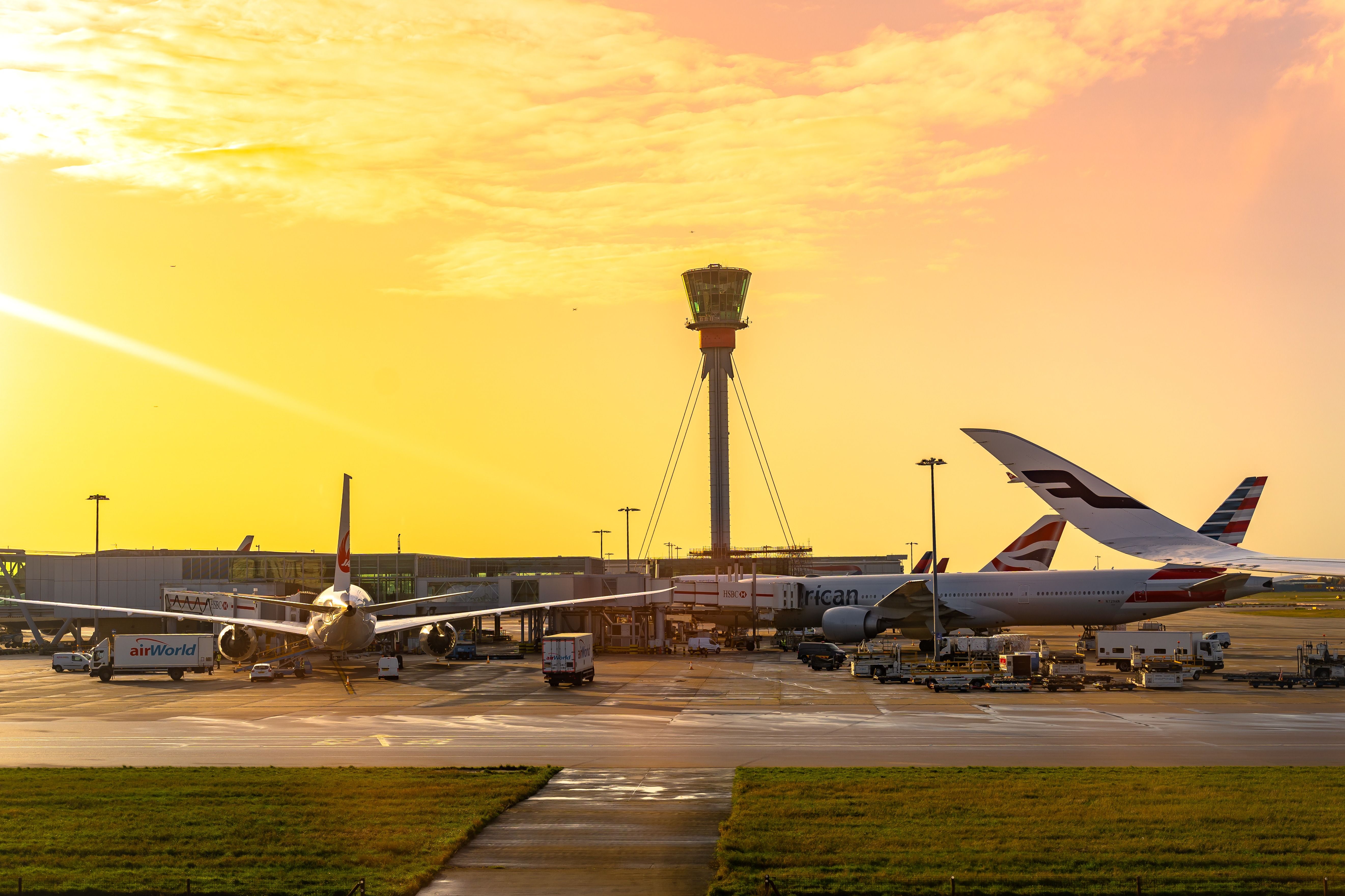 Meet AIMEE: London Heathrow Airport Tests AI To Assist Air Traffic Controllers
