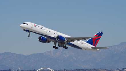 Delta Air Lines Boeing 757-232 (N665DN) taking off from Los Angeles International Airport.