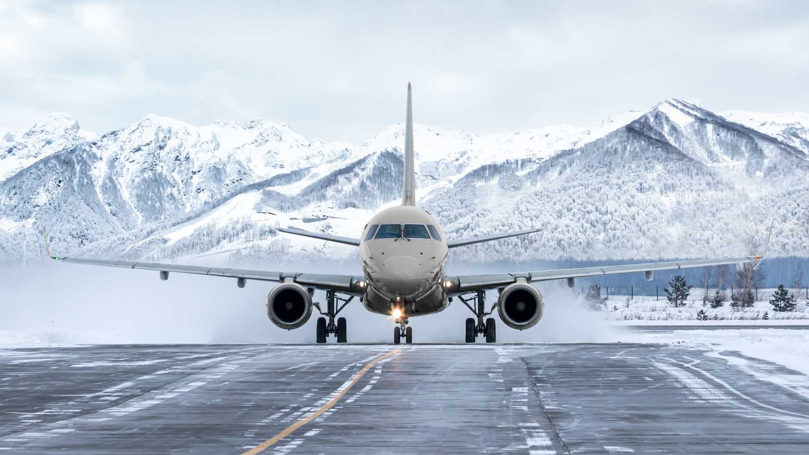 5 Festive Flying Tips To Ensure Your Christmas Travel Runs Smoothly