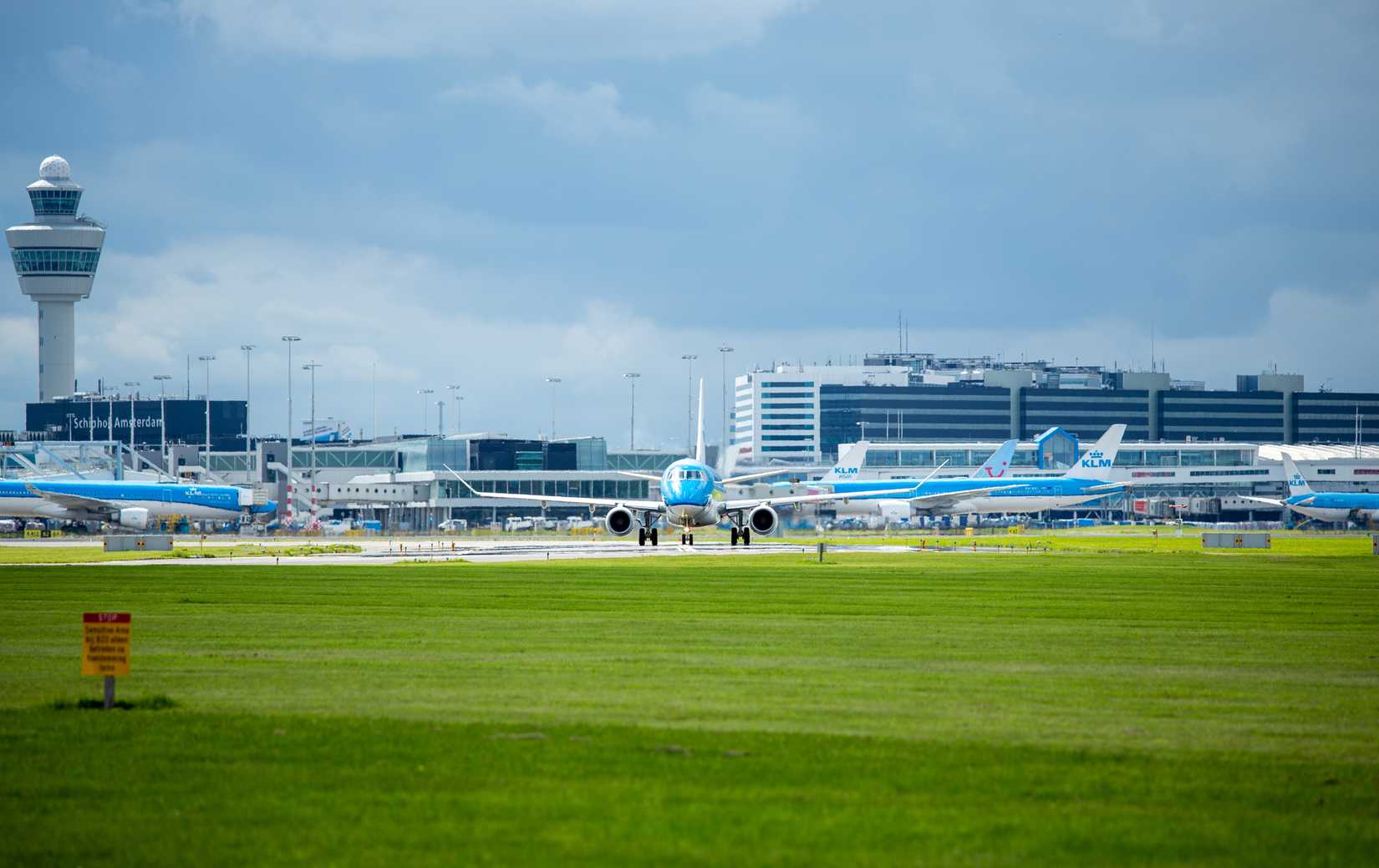 The Challenges Single Runway Airports Face