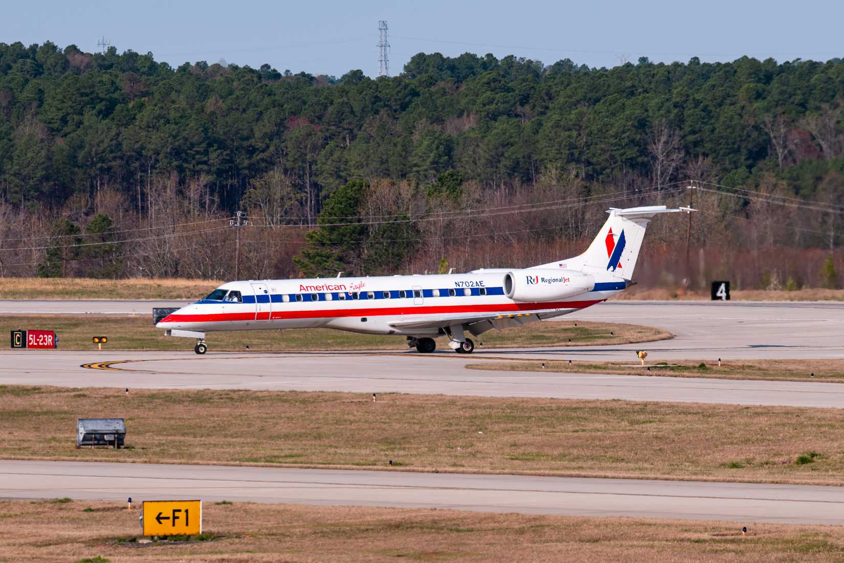 Embraer ERJ - ERJ 135 | Simple Flying