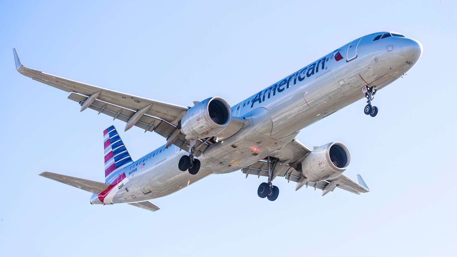 American Airlines Takes Delivery Of Airbus A321neo & Boeing 737 MAX 8 On The Same Day