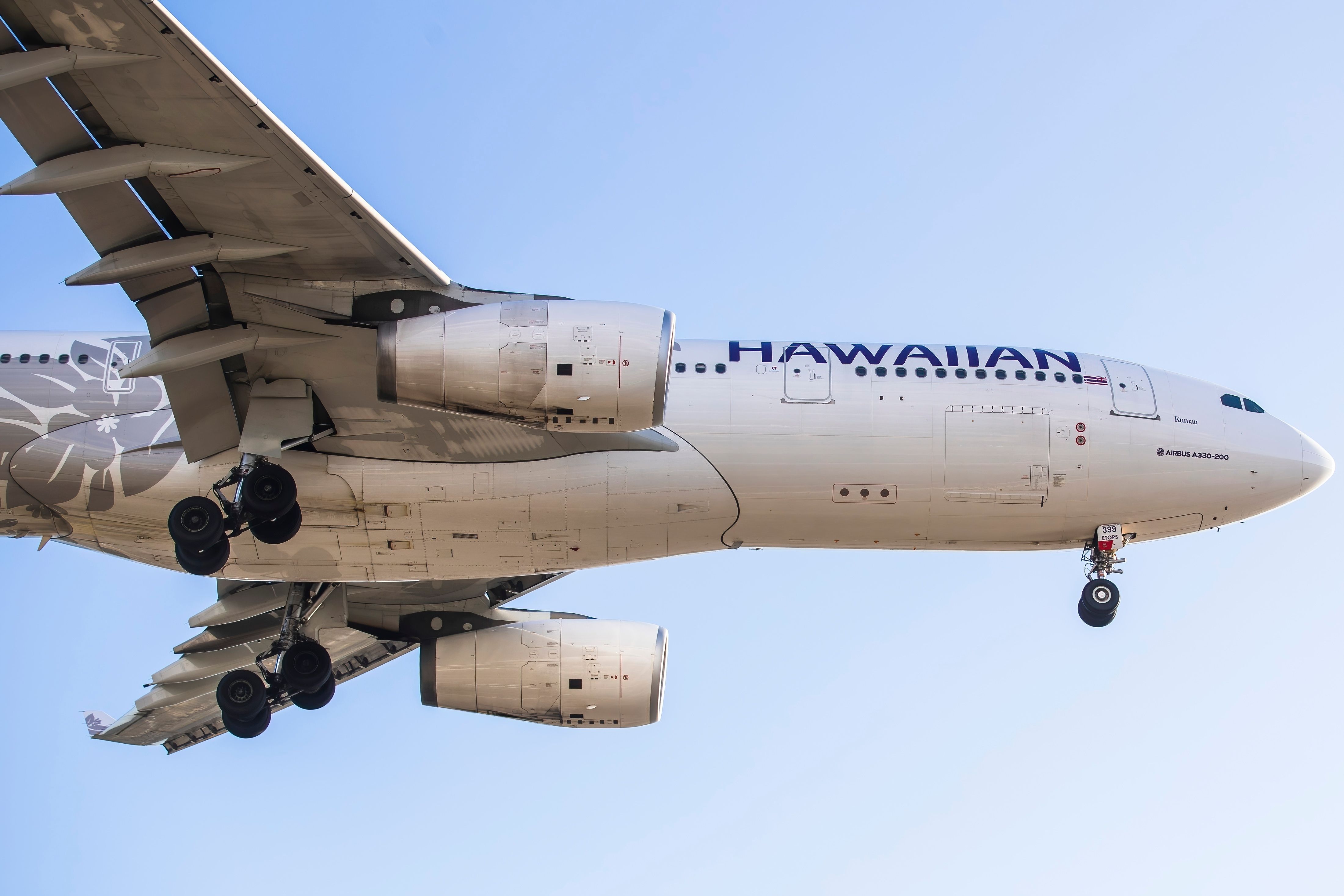 Hawaiian Airlines Airbus A330-200 Returns To Seattle After Smoke Fills Cockpit