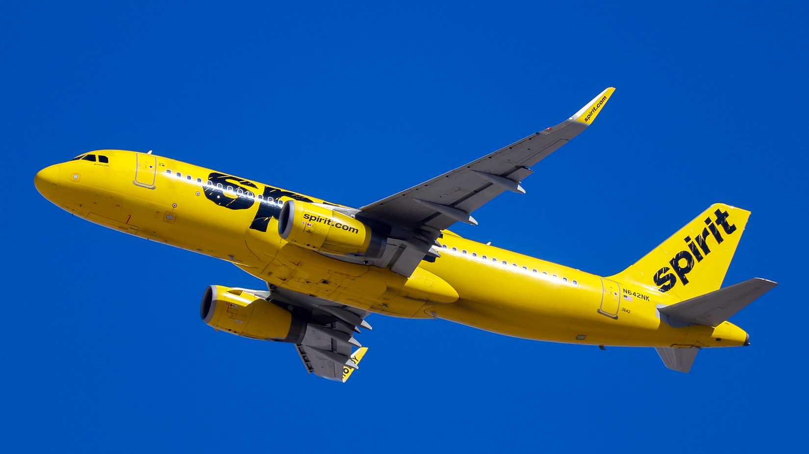 Spirit Airlines Airbus A320 Diverts To Pensacola After Autopilot Stops