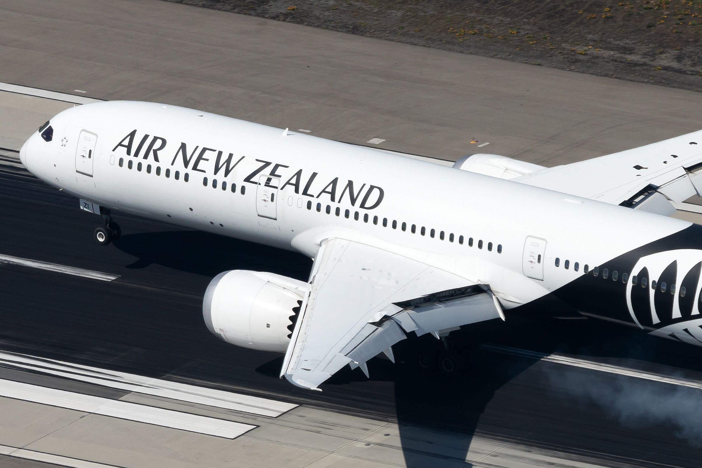 What To Expect Onboard The 8 Longest Flights To New Zealand