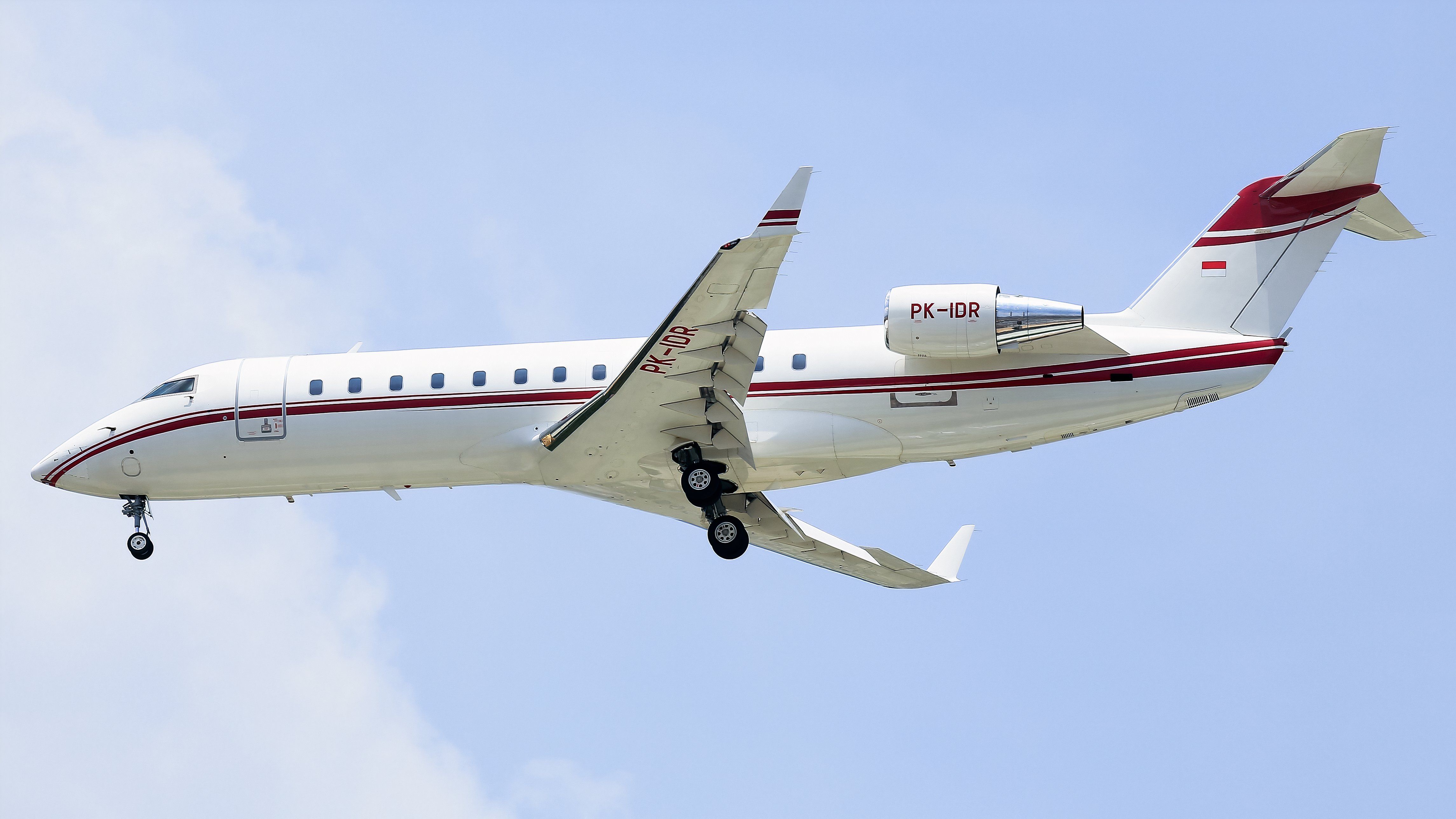 The Unique History Of The Bombardier Challenger 850