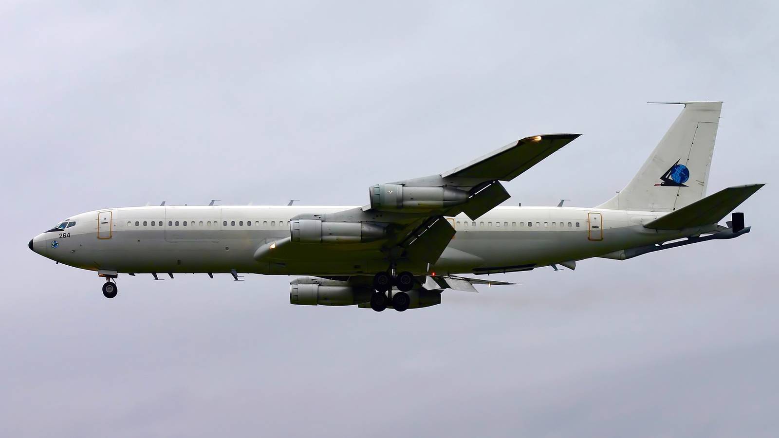 Israel Defense Forces Shares Rare Peek Inside Its Boeing 707 Re’em Tankers