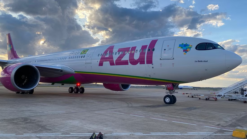 Herpa – Maquette Azul Airbus A330-900neo – Échelle 1:500 – Livrée Rose – Collectionneur