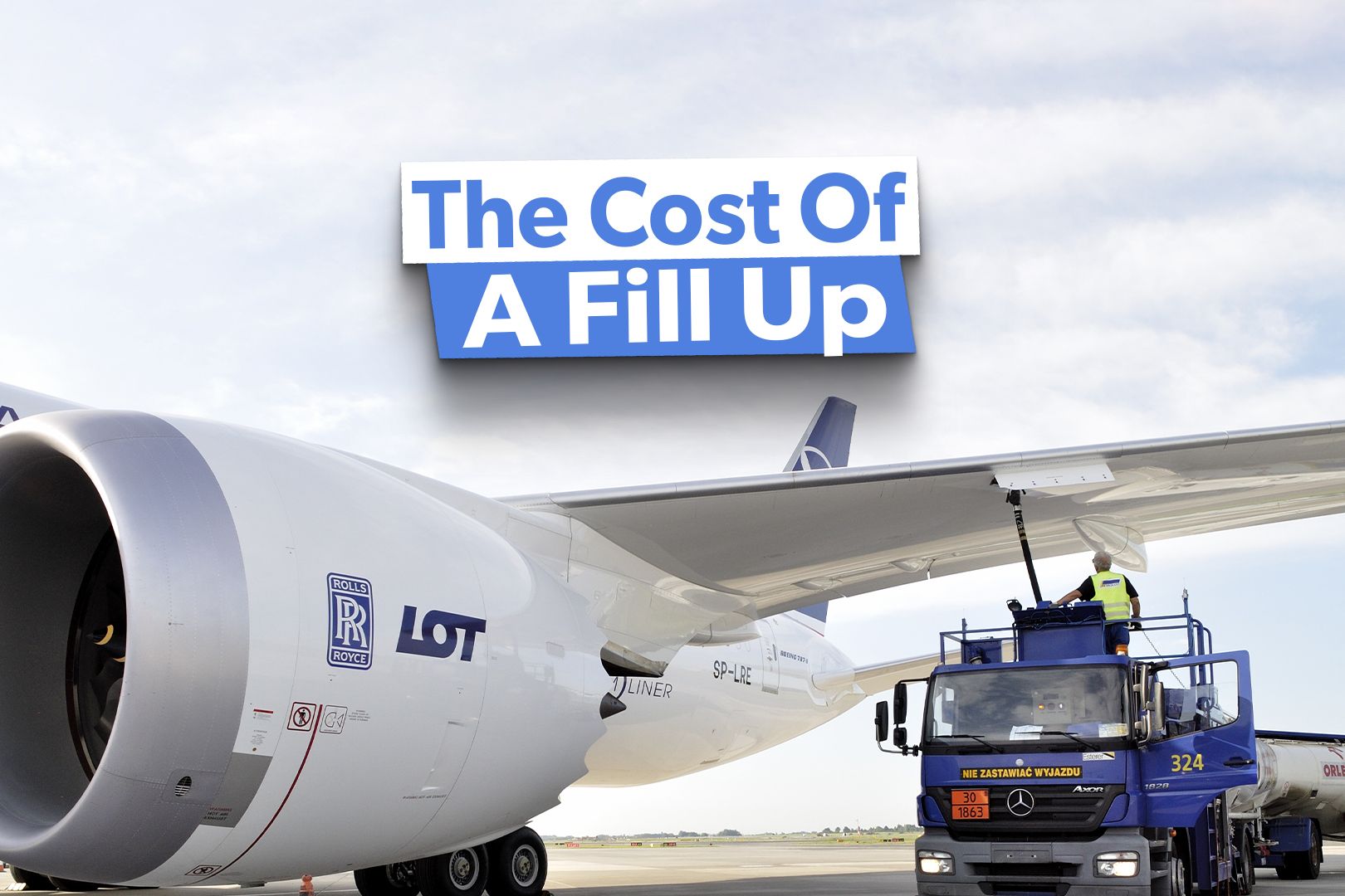 Aircraft being refuelled