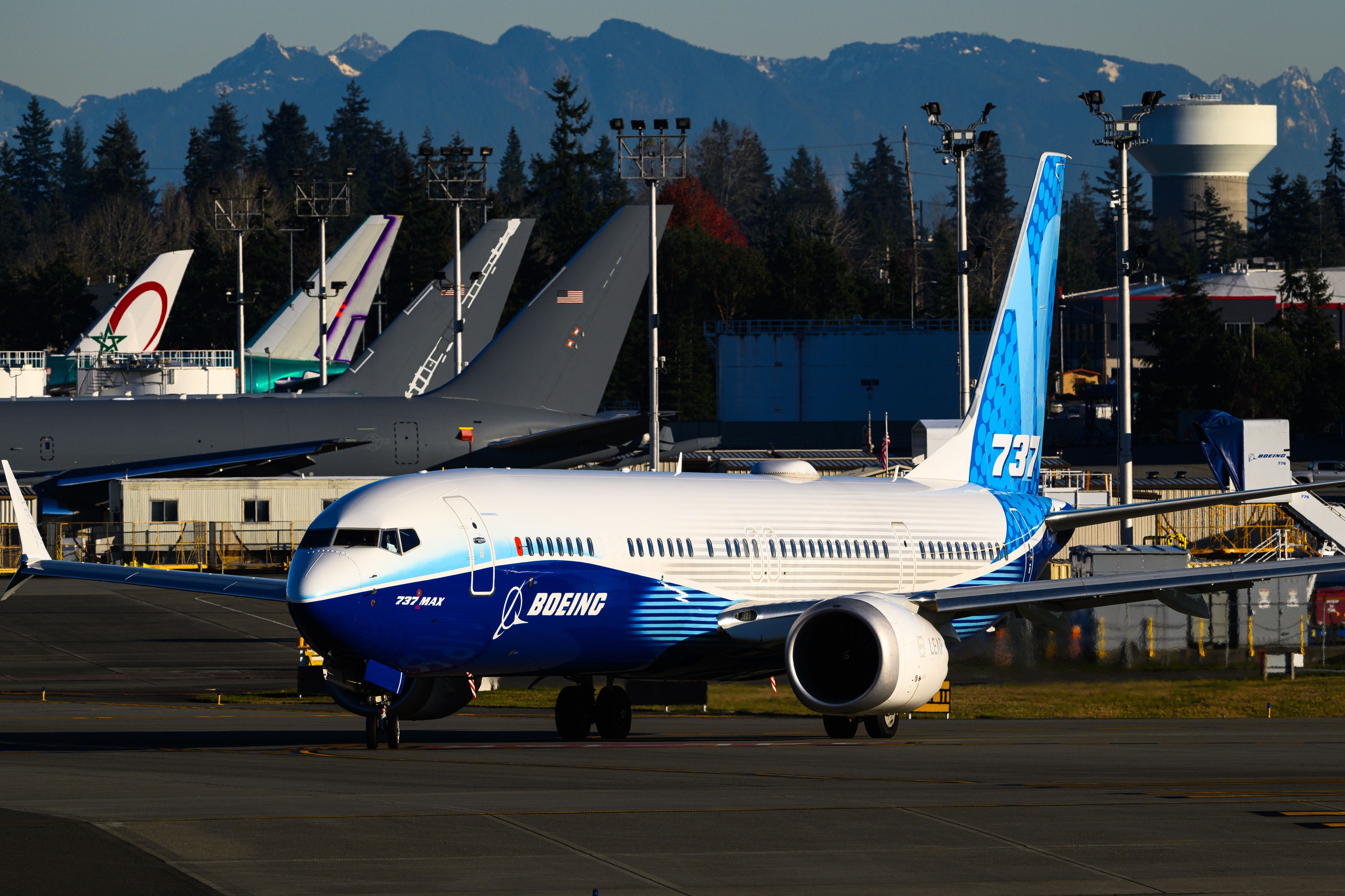 How Does The Boeing 737 MAX 10 Match Up To The Airbus A321XLR?