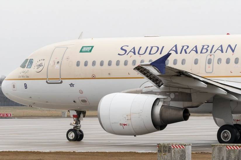 Saudia Airbus A320 taxiing