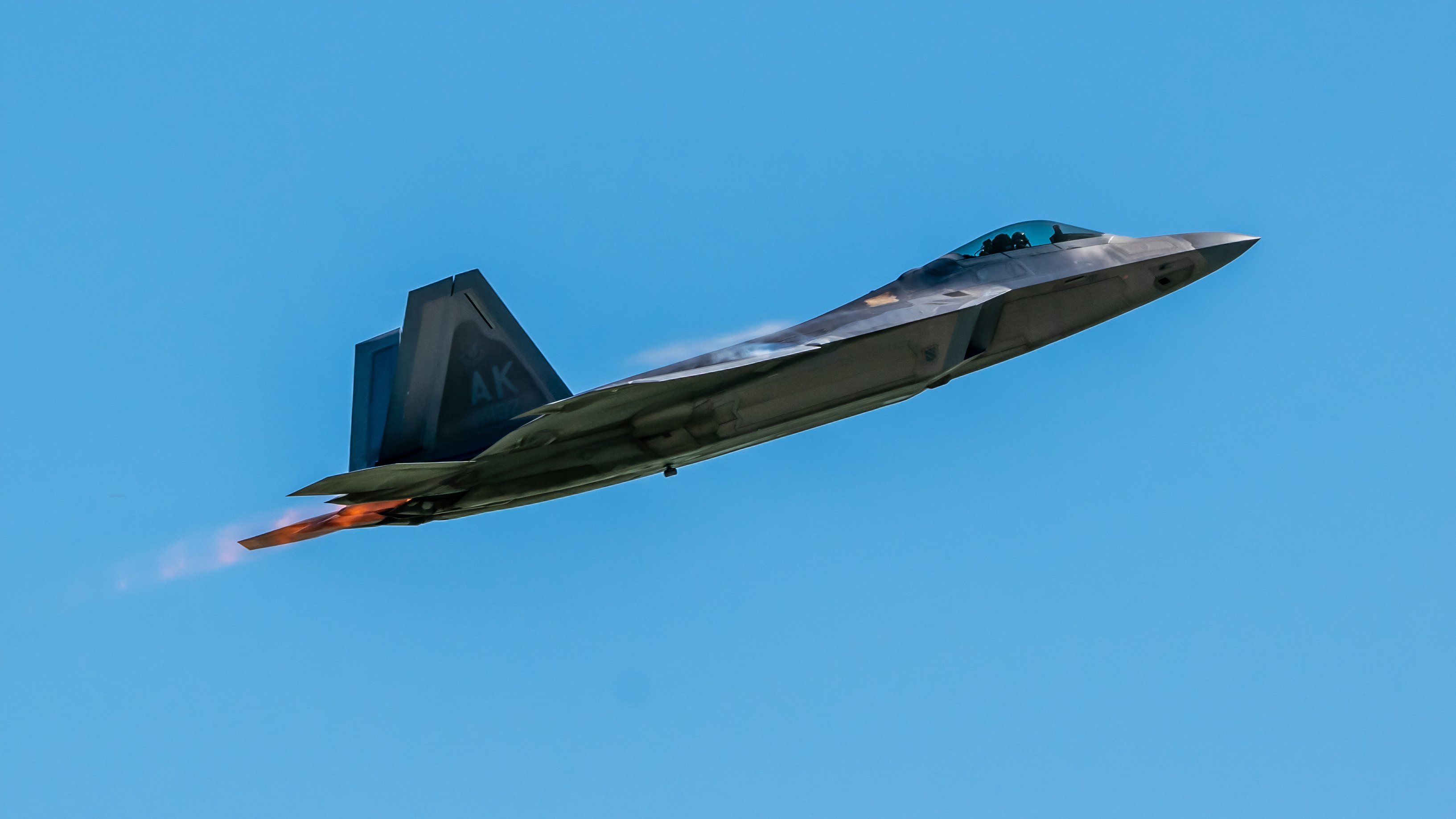 USAF F-22 Raptors Get $270 Million Infrared Sensor Upgrade
