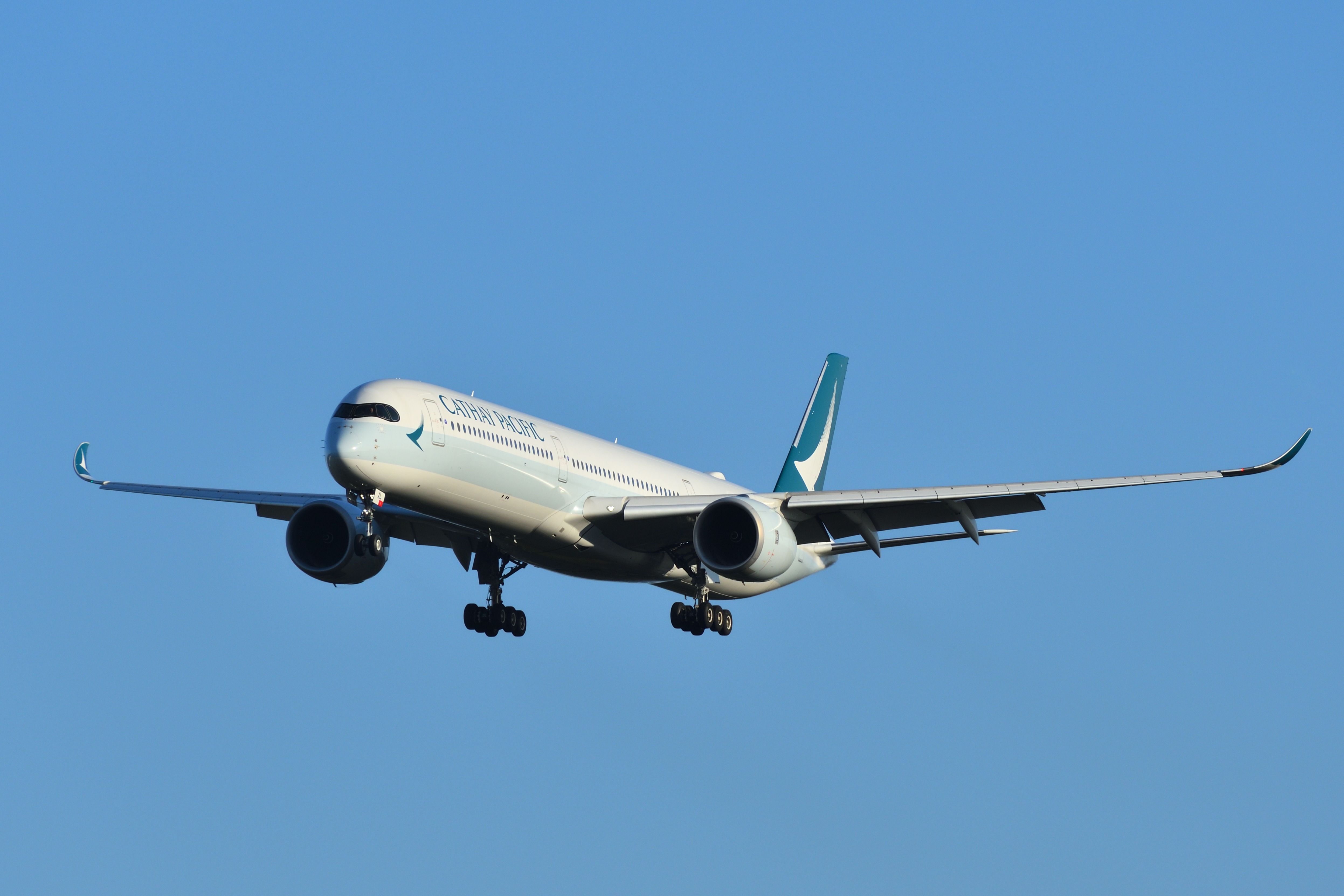 54-Hour Delay: Medical Emergency Diverts Cathay Pacific Toronto-Hong Kong Flight