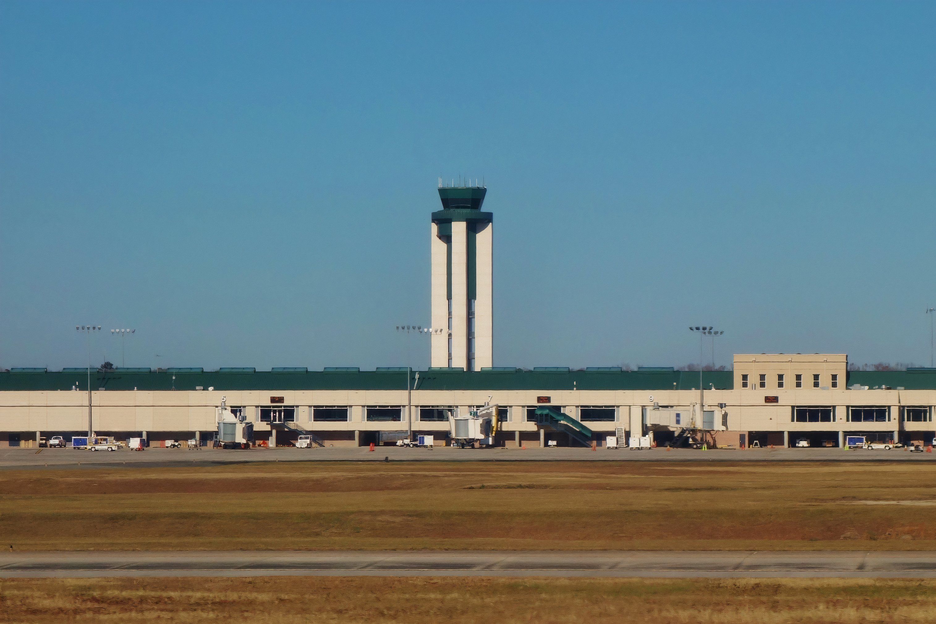 Police Board Southwest Airlines Plane At Savannah/Hilton Head International Airport To Arrest Pilot For DUI