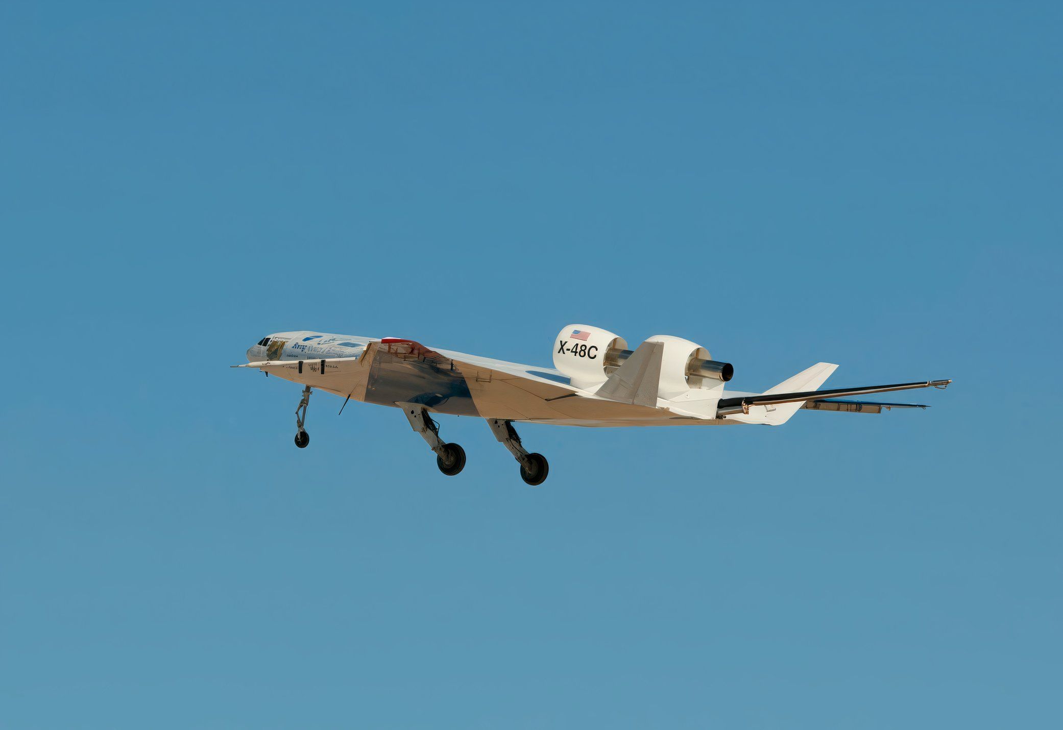 JetZero's Blended Wing "Pathfinder" For The US Air Force Advances To ...