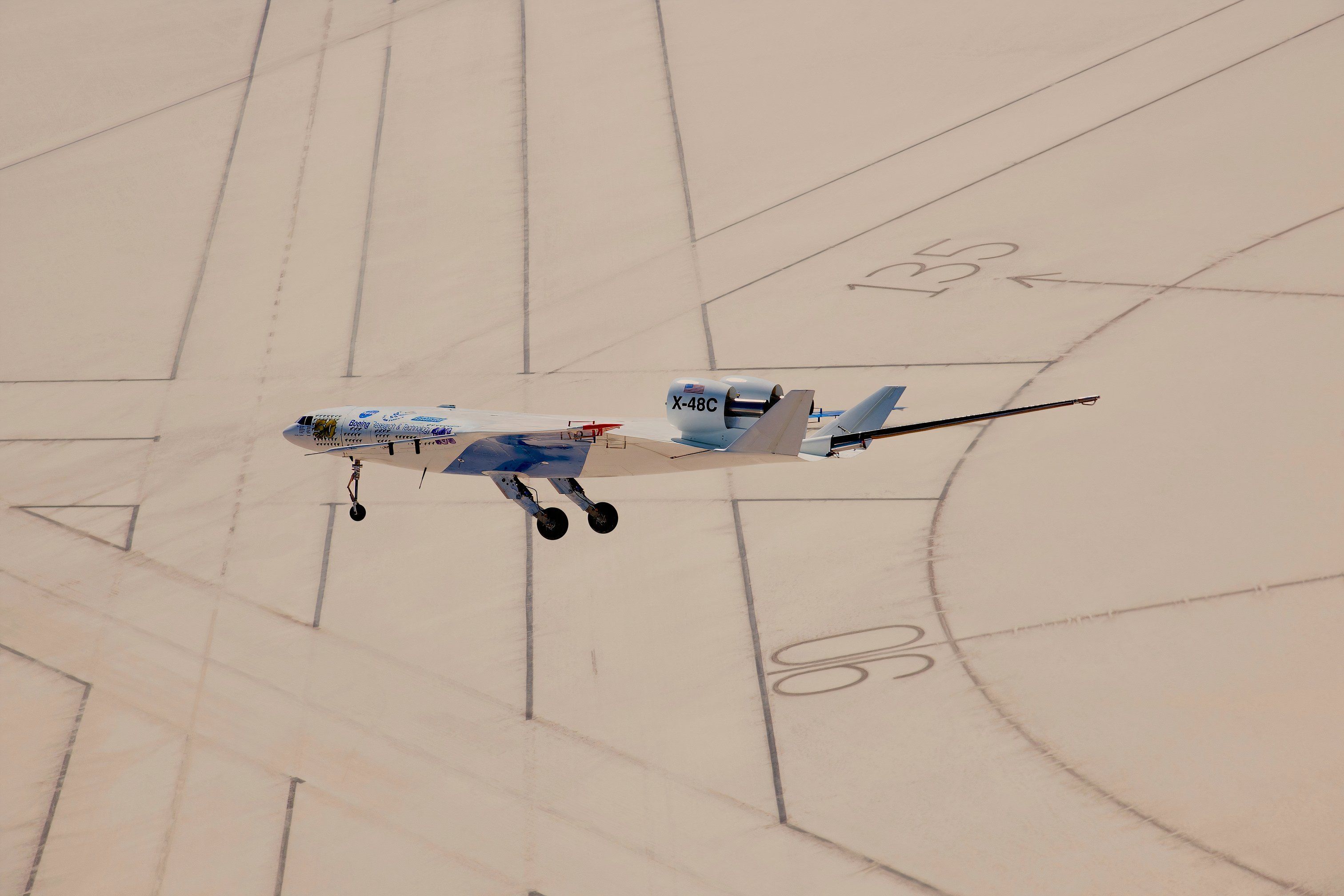 JetZero's Blended Wing "Pathfinder" For The US Air Force Advances To ...