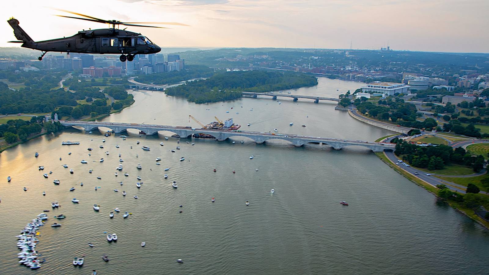 NTSB: Black Hawk Crew That Crashed With American Airlines Plane May Not Have Heard Critical Message
