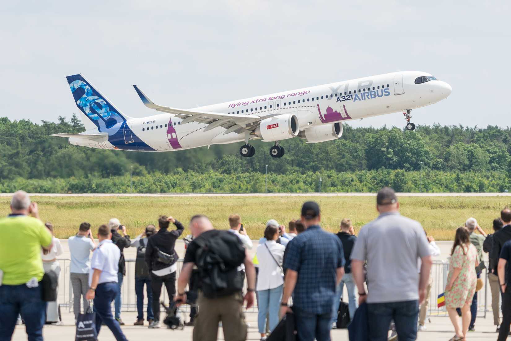 إيرباص A321XLR تؤدي عرضًا خلال ILA Berlin في عام 2024 